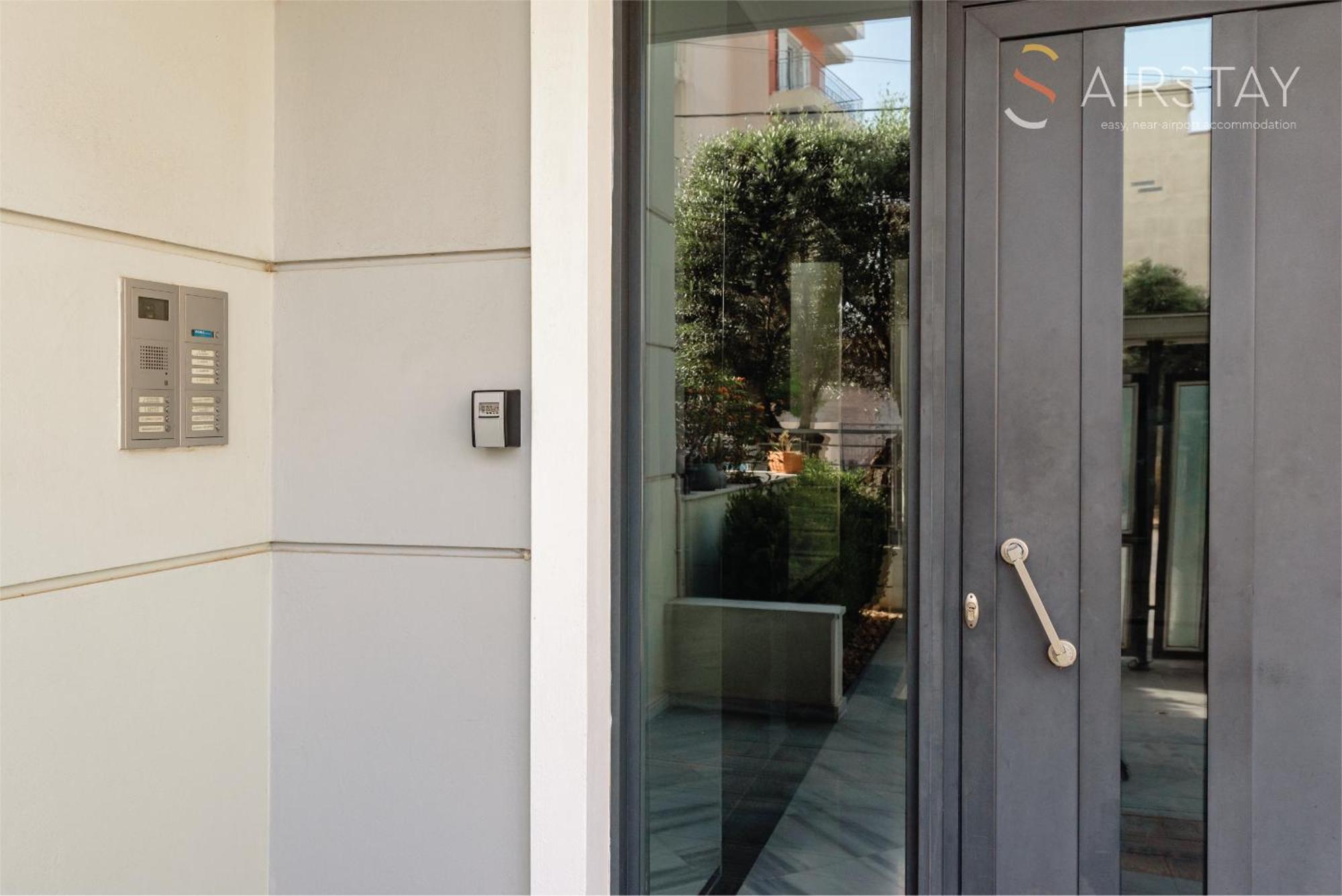Akali Apartment Airport By Airstay Spáta Exterior foto